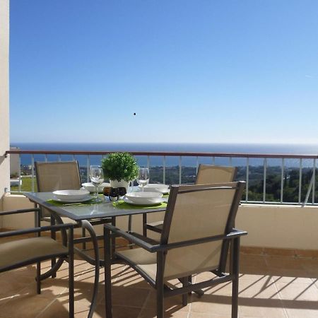 Fine Duplex Apartment With Stunning Sea Views ماربيا المظهر الخارجي الصورة