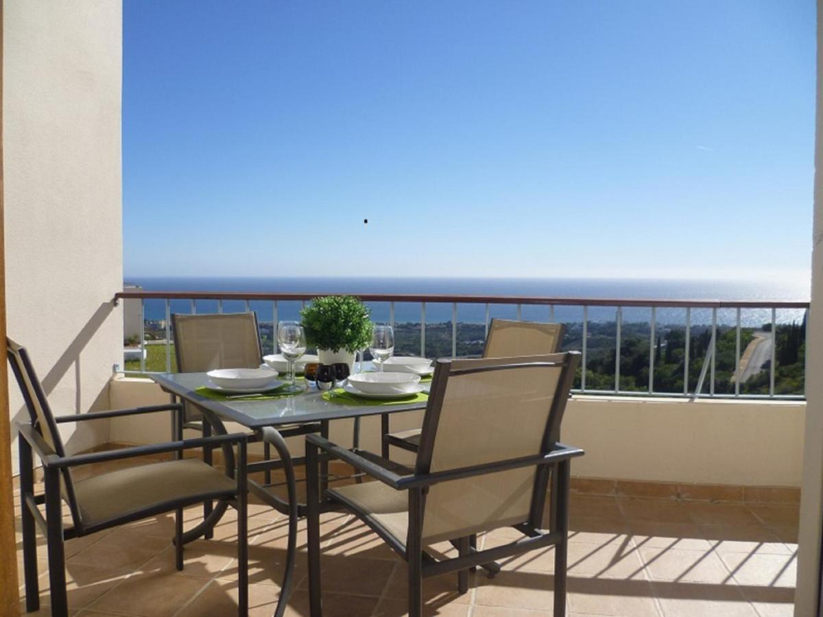 Fine Duplex Apartment With Stunning Sea Views ماربيا المظهر الخارجي الصورة