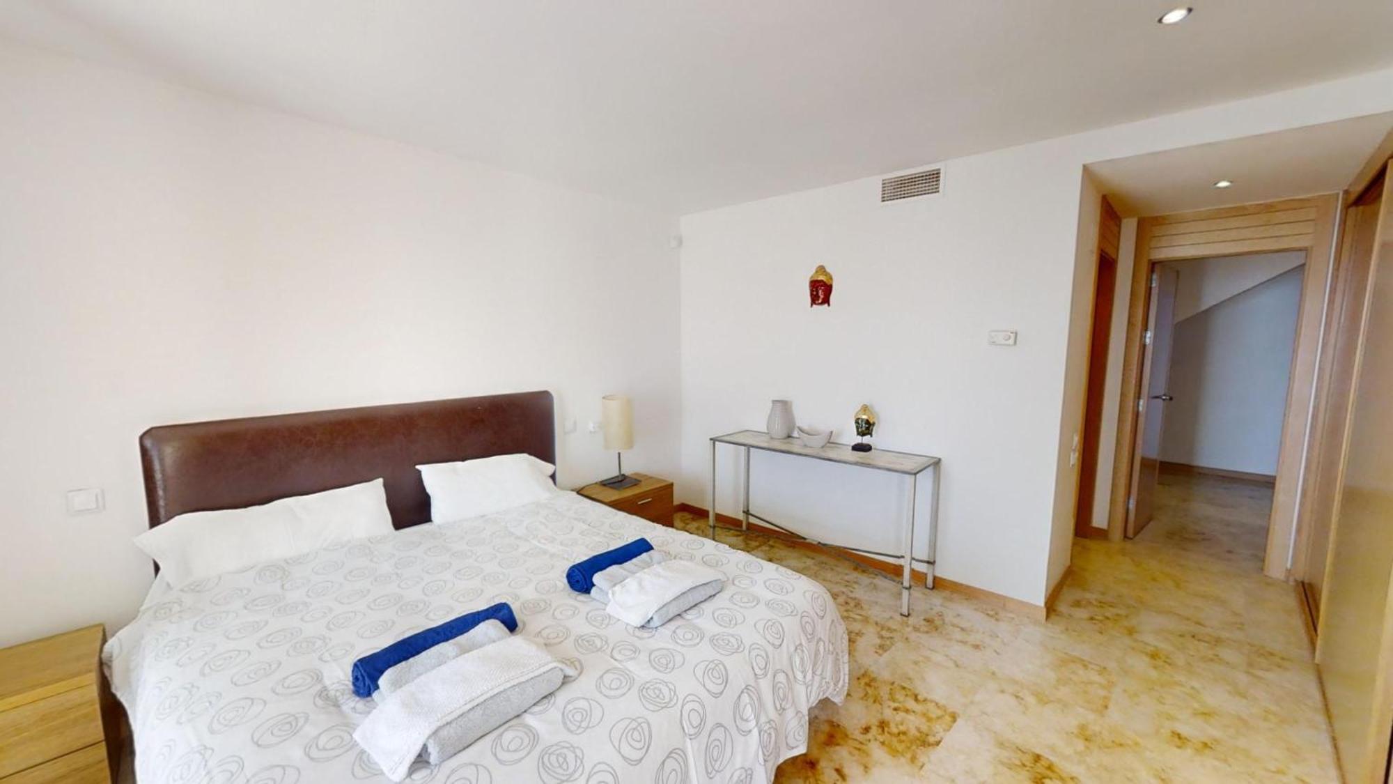 Fine Duplex Apartment With Stunning Sea Views ماربيا المظهر الخارجي الصورة
